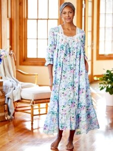 Vermont store top nightgowns