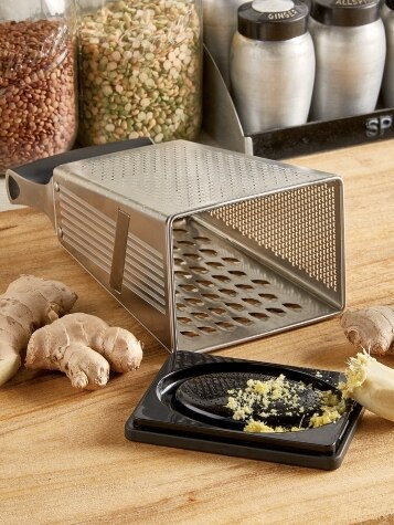 MoHA Evolution Quattro Stainless Steel Four Way Box Grater - World