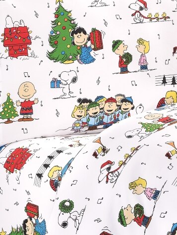 Peanuts Winter Scene Portuguese Flannel Sheet Set