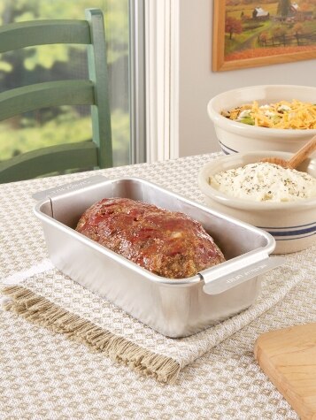 Aluminum 2-Piece Loaf Pan With Meatloaf Insert