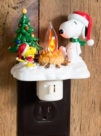 Peanuts Christmas Campfire Night-Light