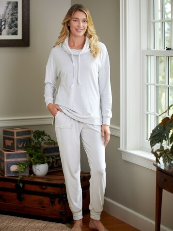 Women's Cloud Soft Velour Lounge and Sleep Set