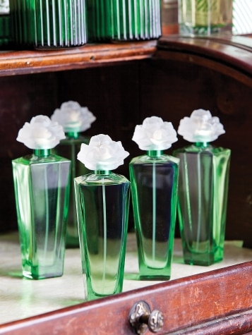 Gardenia Eau de Parfum by Elizabeth Taylor Spray