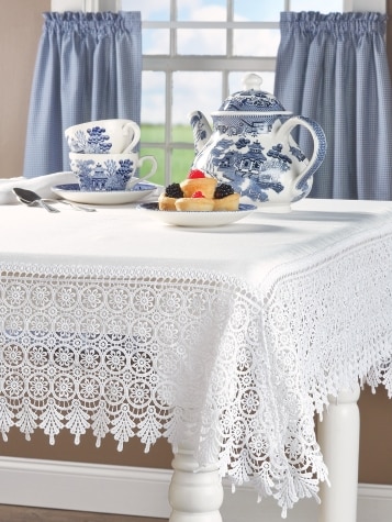 White Keepsake Lace Tablecloth