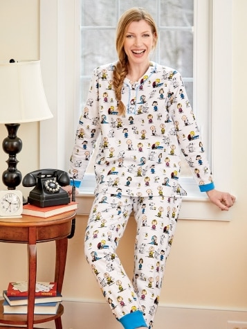Classic Peanuts Gang Ski Pajamas for Women 
