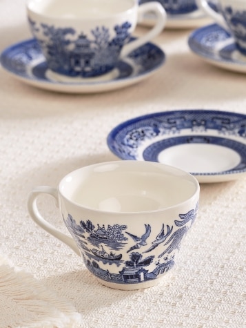 Blue Willow Tea Cup