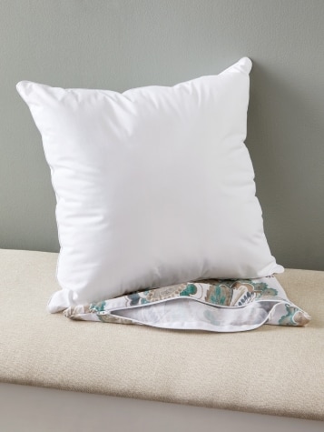 Indoor/Outdoor Throw Pillow Insert, 2 Sizes