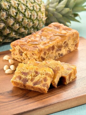 Sliced Pineapple and Macadamia Nut Loaf Cake