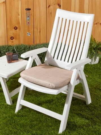 Lakeside Outdoor Multi-Position Resin Chair