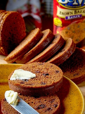 Raisin Brown Bread Topped with Butter
