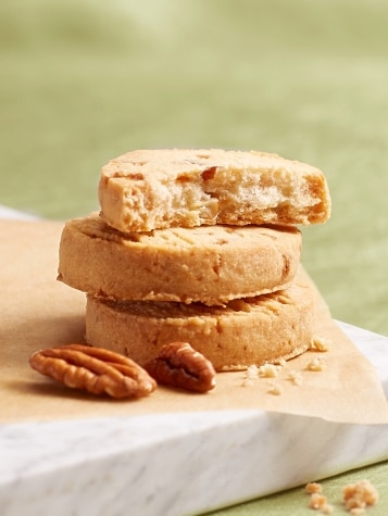 Vermont Maple Pecan Shortbread Cookies