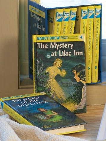 Nancy Drew 8-Book Collection