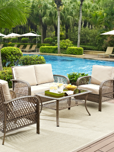 Outdoor Wicker 4-Piece Seating Set with Cushions