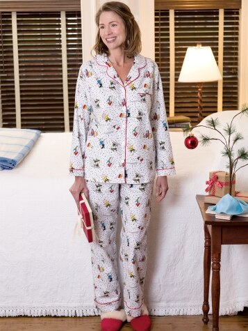 Women's Peanuts Snow Fun Pajamas