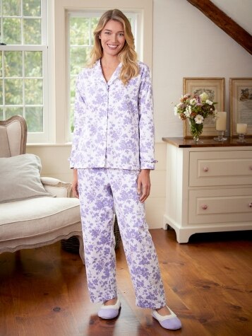 Ella Simone Countryside Toile Portuguese Flannel Pajamas in Lavender