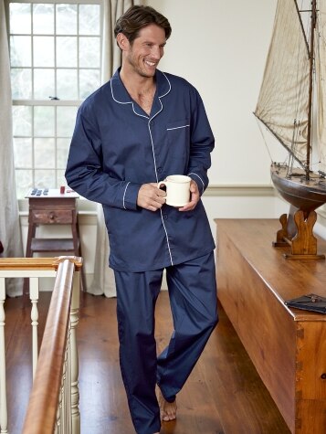 Men's Cotton Broadcloth Button Pajamas in Navy