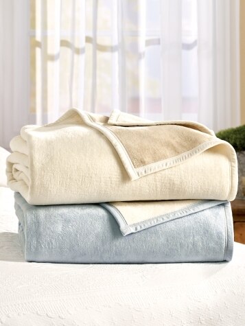 Soft Touch Heavy-Weight Reversible Blanket