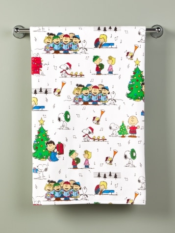 Peanuts Christmas Caroling Portuguese Cotton Bath Towel Collection