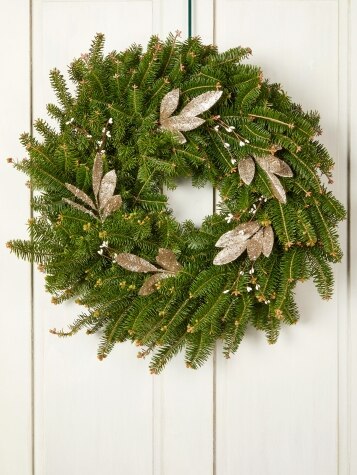 Silvery Sparkle Balsam Christmas Wreath, 24 Inch
