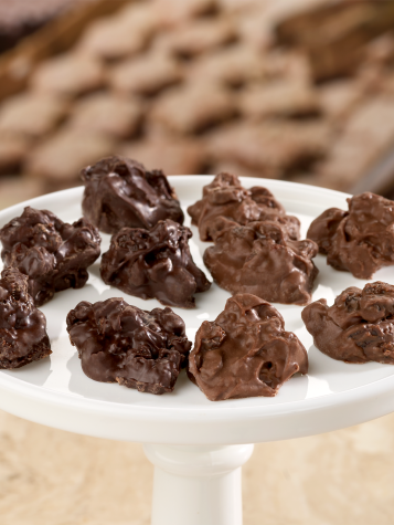 Chocolate Covered Raisin Clusters, 10 Ounce Bag