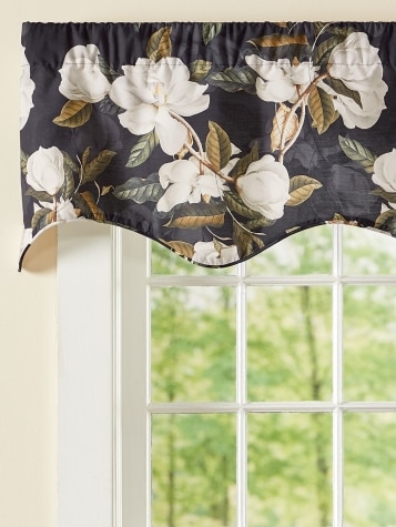 Magnolias in Bloom Lined Rod Pocket Valance