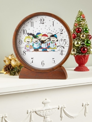 Peanuts Christmas Carolers Musical Mantel Clock