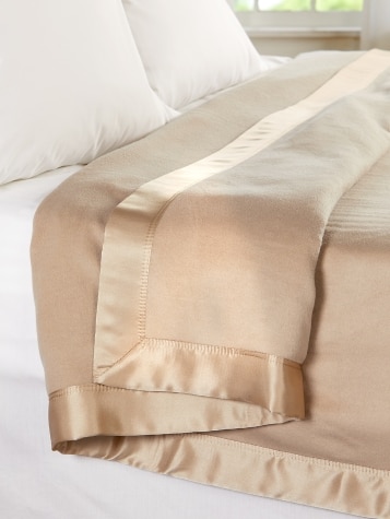 All-Season Silk and Cotton Blend Blanket