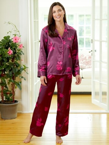 Women's Brushed-Back-Satin Orchid Pajamas in Merlot