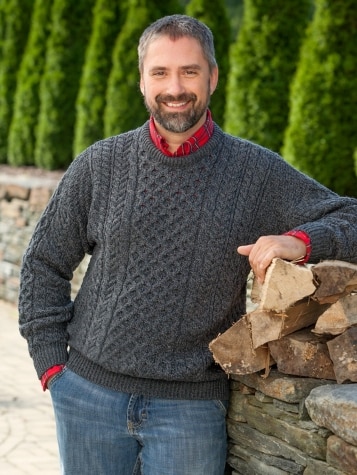 Men's Irish Wool Crewneck Sweater in Charcoal