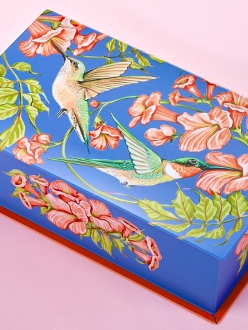 Hummingbird Tin With French Cremes