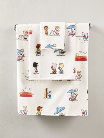 Peanuts Summer Fun Cotton Bath Towel Collection