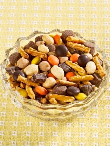 Peanut Butter and Chocolate Lovers Snack Mix, 1 Pound Bag