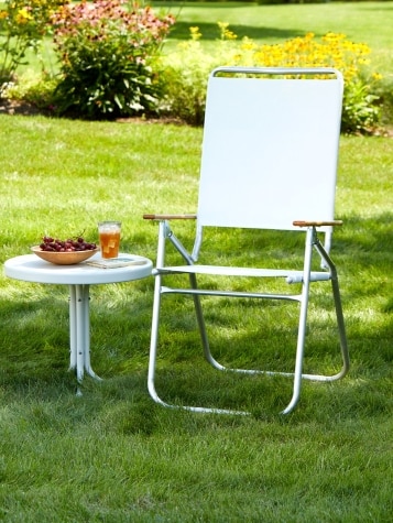 Easy In-and-Out Lawn Chair