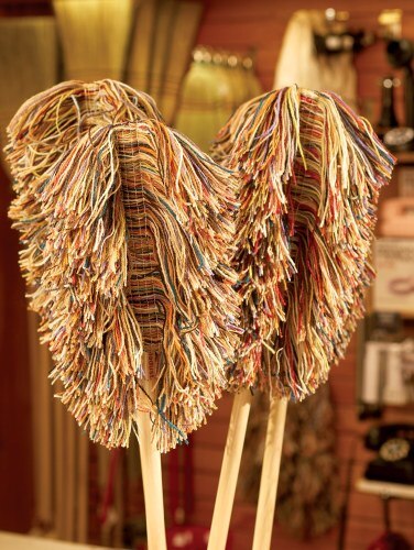 Old Fashioned Dust Mop Dry Floor Wool Mop