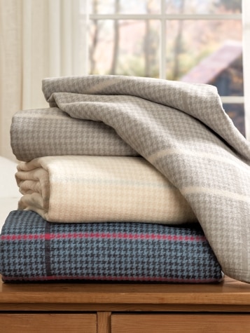 Houndstooth Ultra-Soft Cotton Blanket or Throw