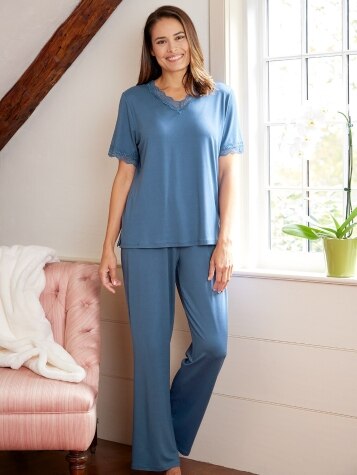 Stretch-Knit Short-Sleeve Pajamas With Lace Trim