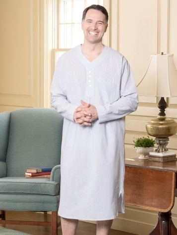 Broadcloth Nightshirt for Men in White 