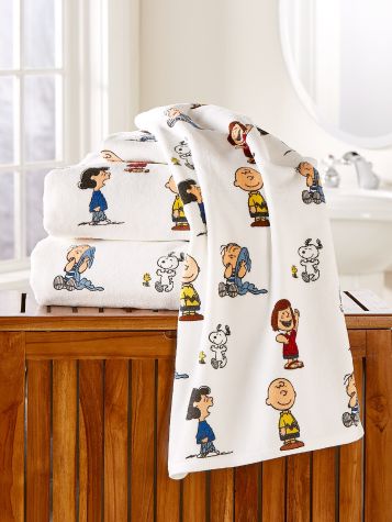 Peanuts Gang Portuguese Cotton Bath Towel Collection