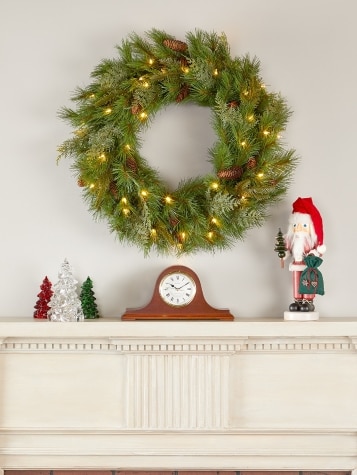 Cordless Pre-Lit Dual-Color LED Artificial Mixed Cedar and Pinecone 30&quot; Wreath