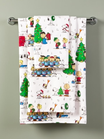Peanuts Christmas Caroling Portuguese Cotton Bath Towel Collection