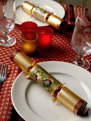 Holiday Party Cracker Sets for Thanksgiving and Christmas