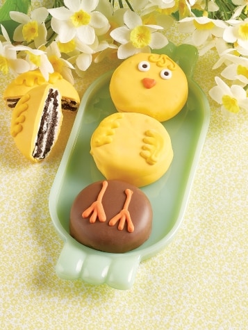 Three-Piece Oreo Cookie Spring Chick