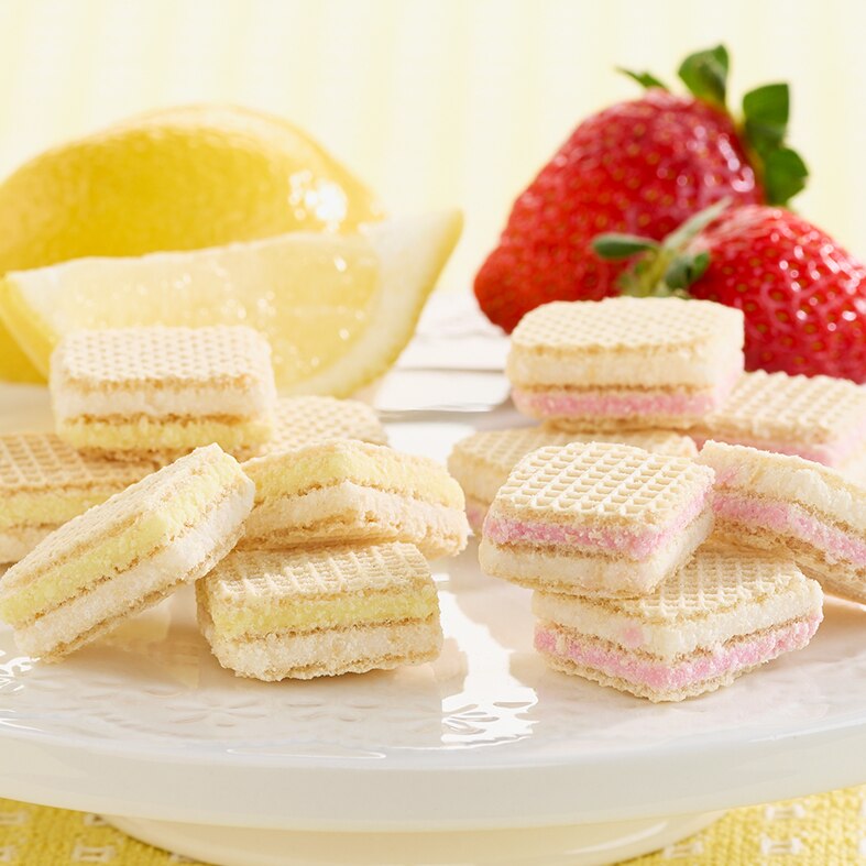German Double-Layer Creme-Filled Wafer Cookies