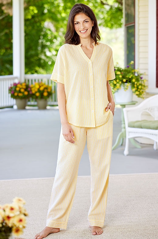 Women's Lightweight Cotton Seersucker Short-Sleeve Pajama Set